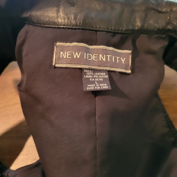 Leather Vest by New Identity in Large - Picture 9 of 12